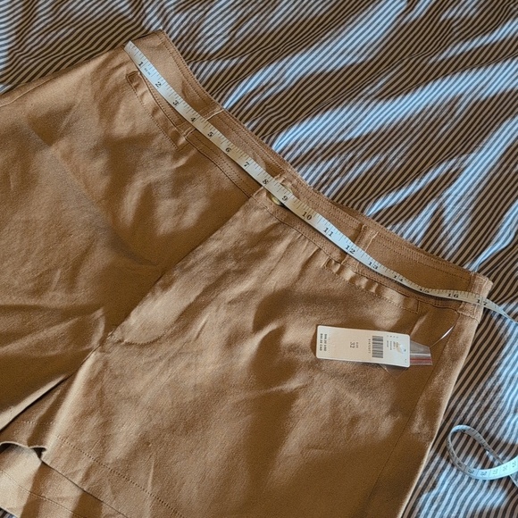 NWT Anthropologie - The Ettie Shorts by Maeve: Pitched Linen Edition Khaki - Picture 7 of 9